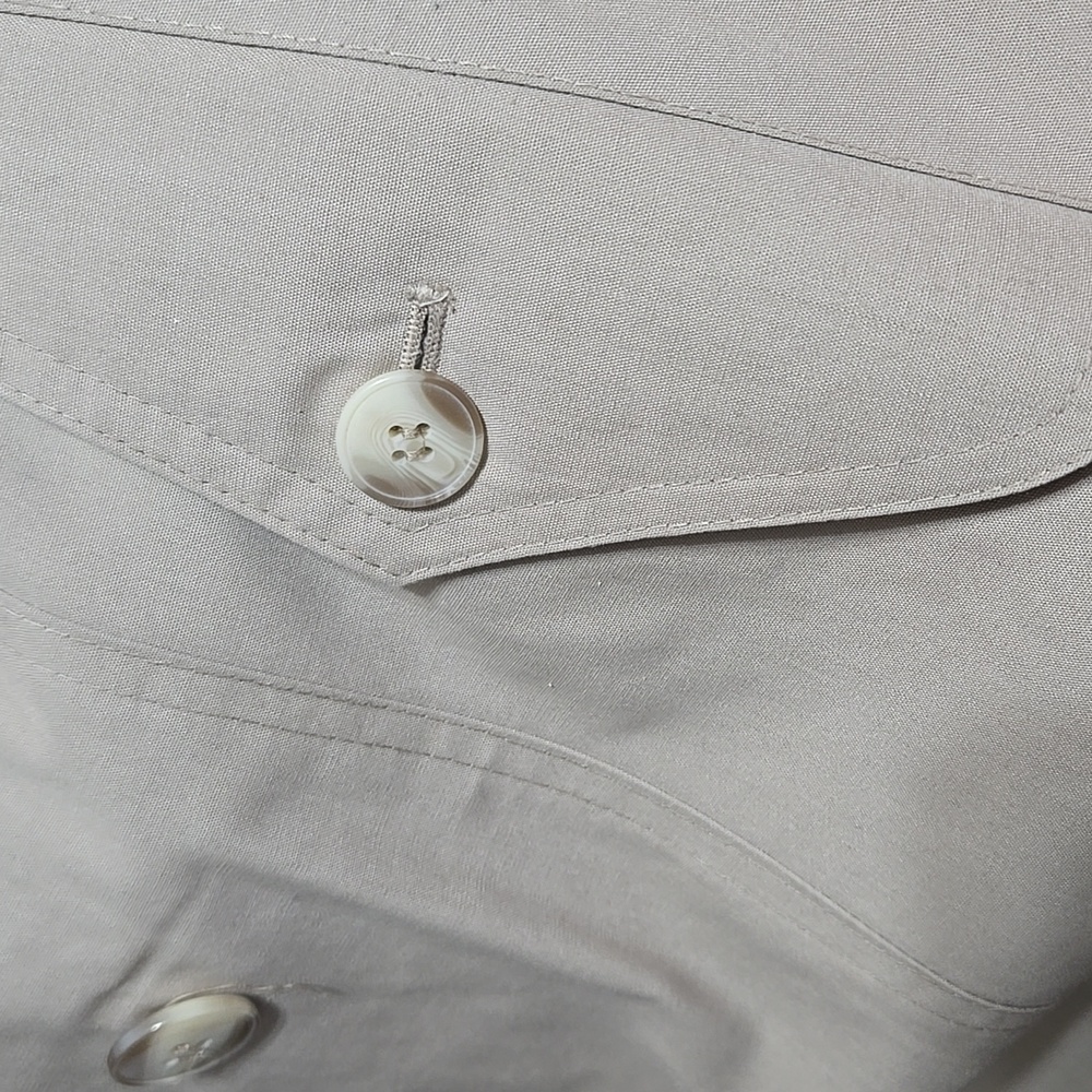 Warm Vintage Elegant Tan Trench Coat - Picture 11 of 12